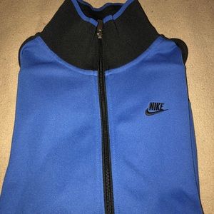 Nike Sport Windbreaker
